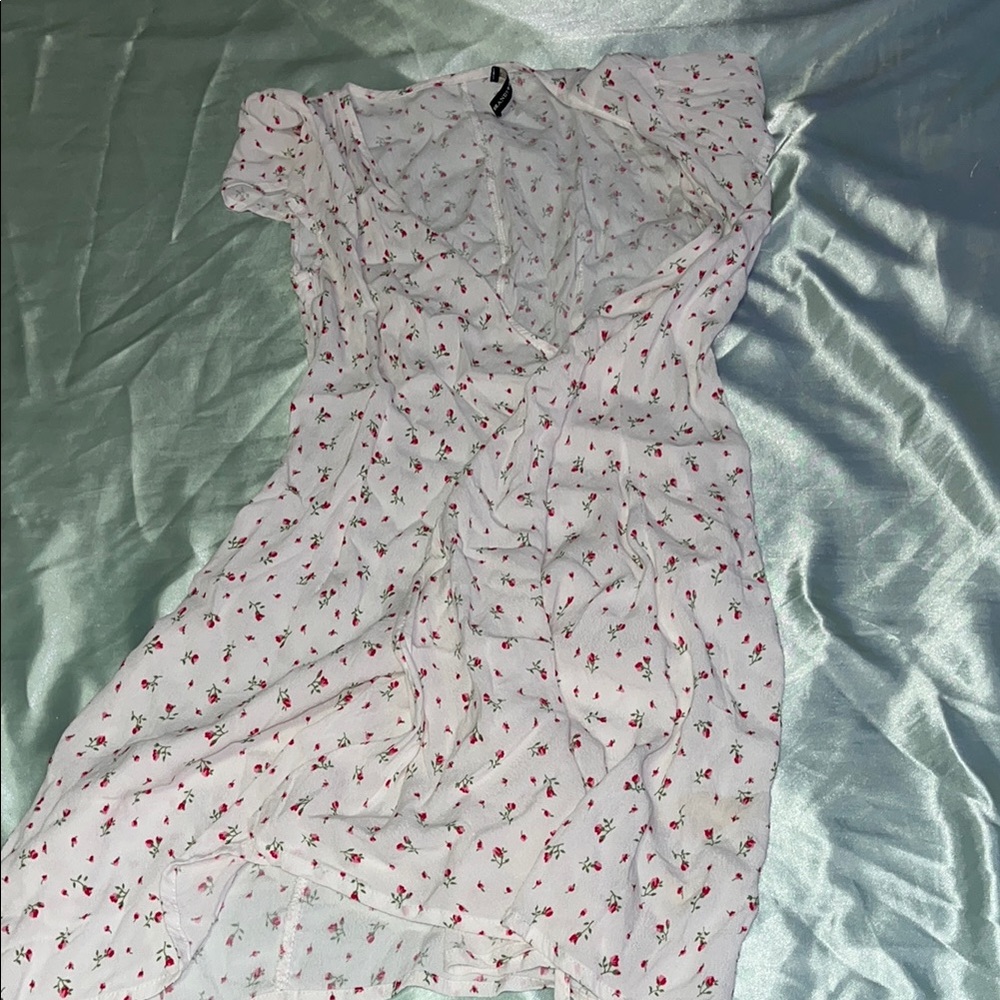 Brandy Melville White wrap Sundress with Flutter Sleeves and V-Neck